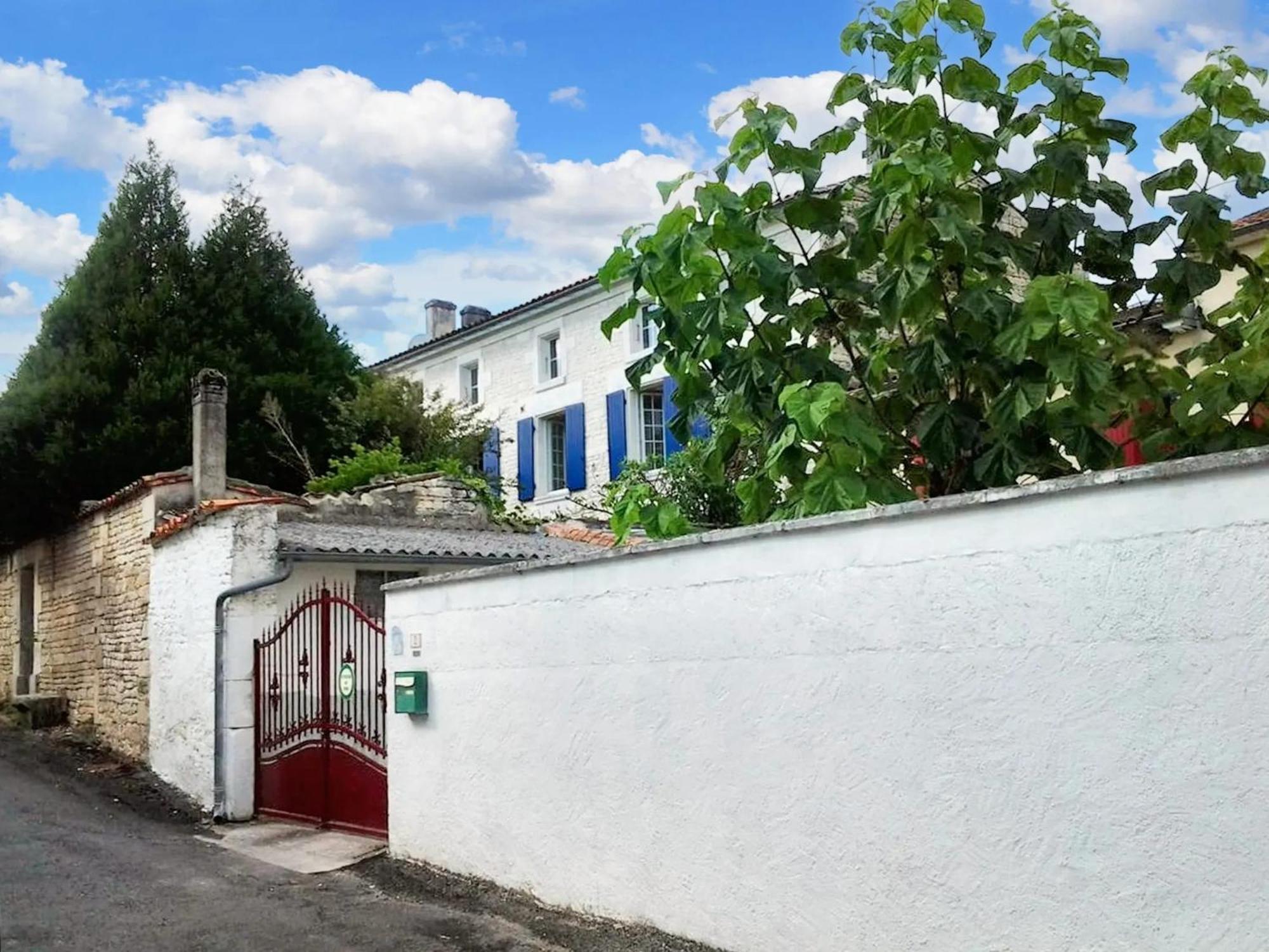 Maison Confortable Au Coeur De Fleurac Avec Grand Jardin Εξωτερικό φωτογραφία